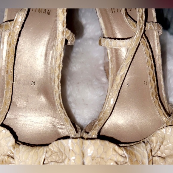 STUART WEITZMAN Snake Skin Bow Wedge Sandal - Picture 5 of 9